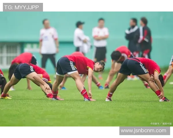 探索学足球与篮球的乐趣与技巧提升之路,助你成为运动场上的明星